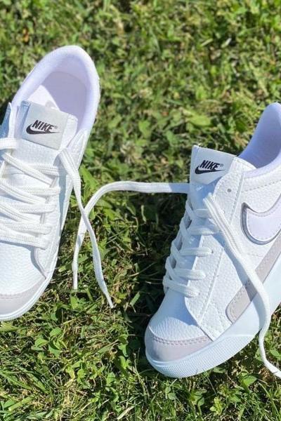 Stranger Bağcıklı Beyaz